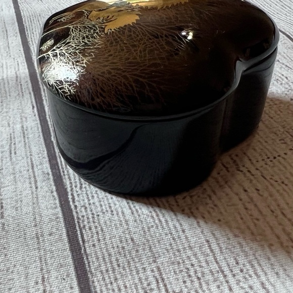 Vintage Otagiri Japan Unicorn Heart Lidded Trinket Box Porcelain Black Gold - Picture 5 of 5